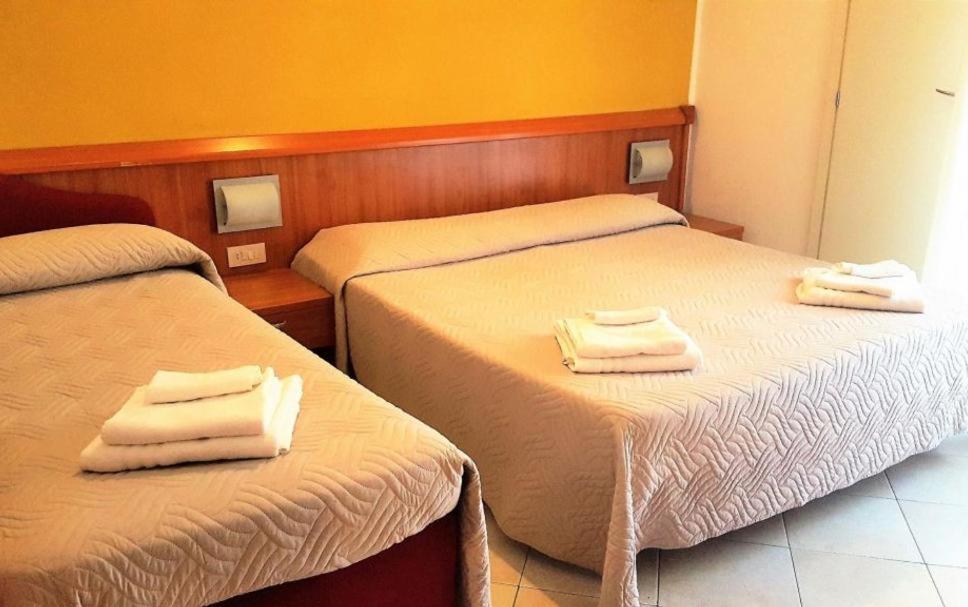 Hotel Bengasi Rimini Eksteriør billede